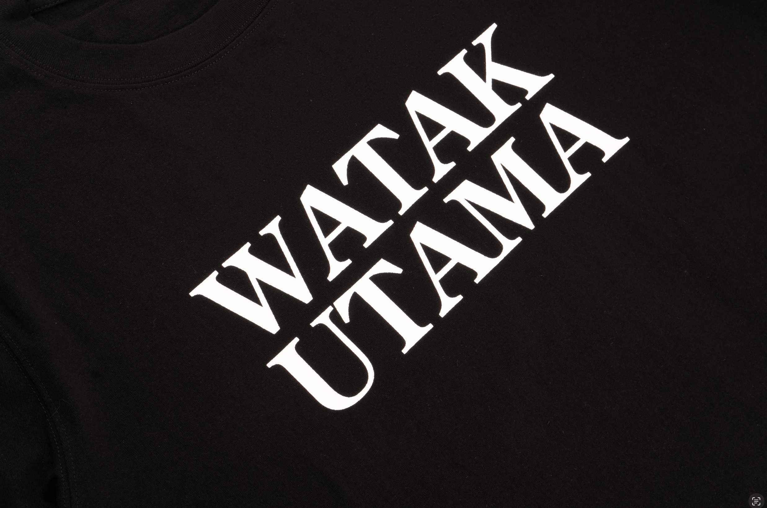 Watak Utama Tee